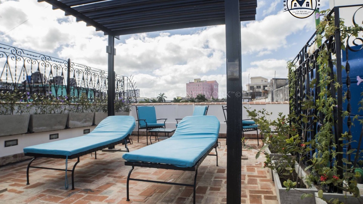 Old Havana Apartment | Nice & quiet area in downtown & WiFi