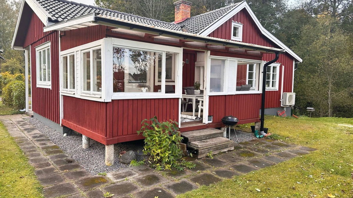 Lappe House | Nice red cottage near the lake Hjälmaren and Vingåker | SE11019