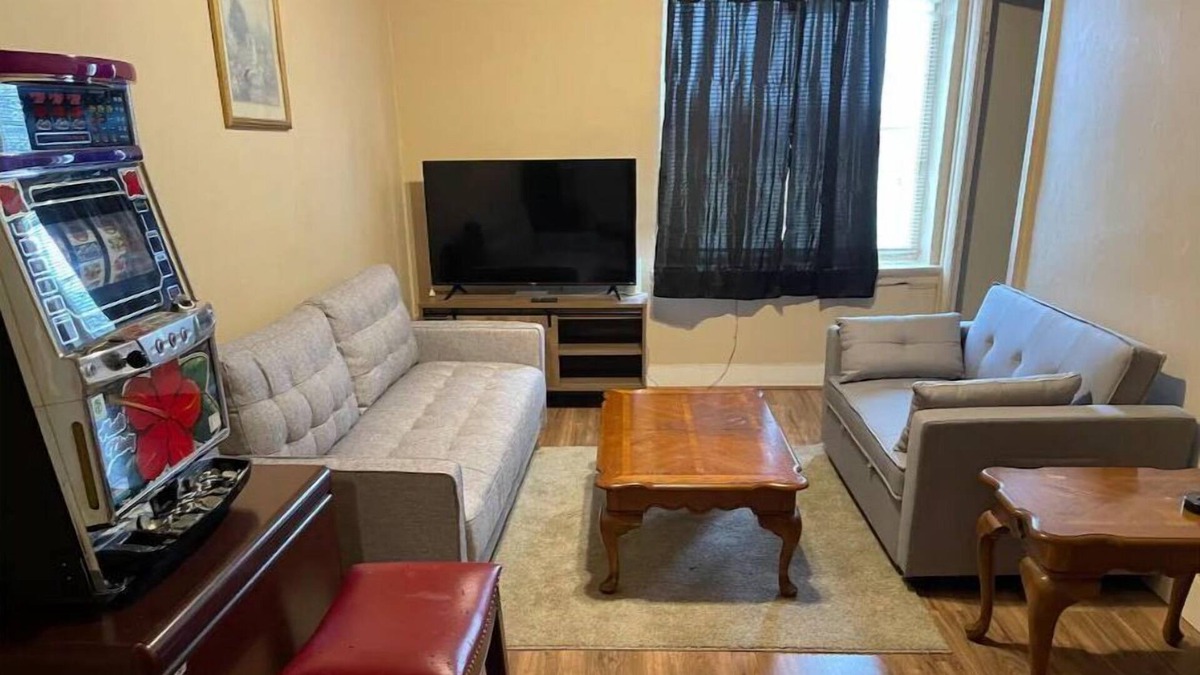 Lockland Apartment | Nice Retreat On Busy Street