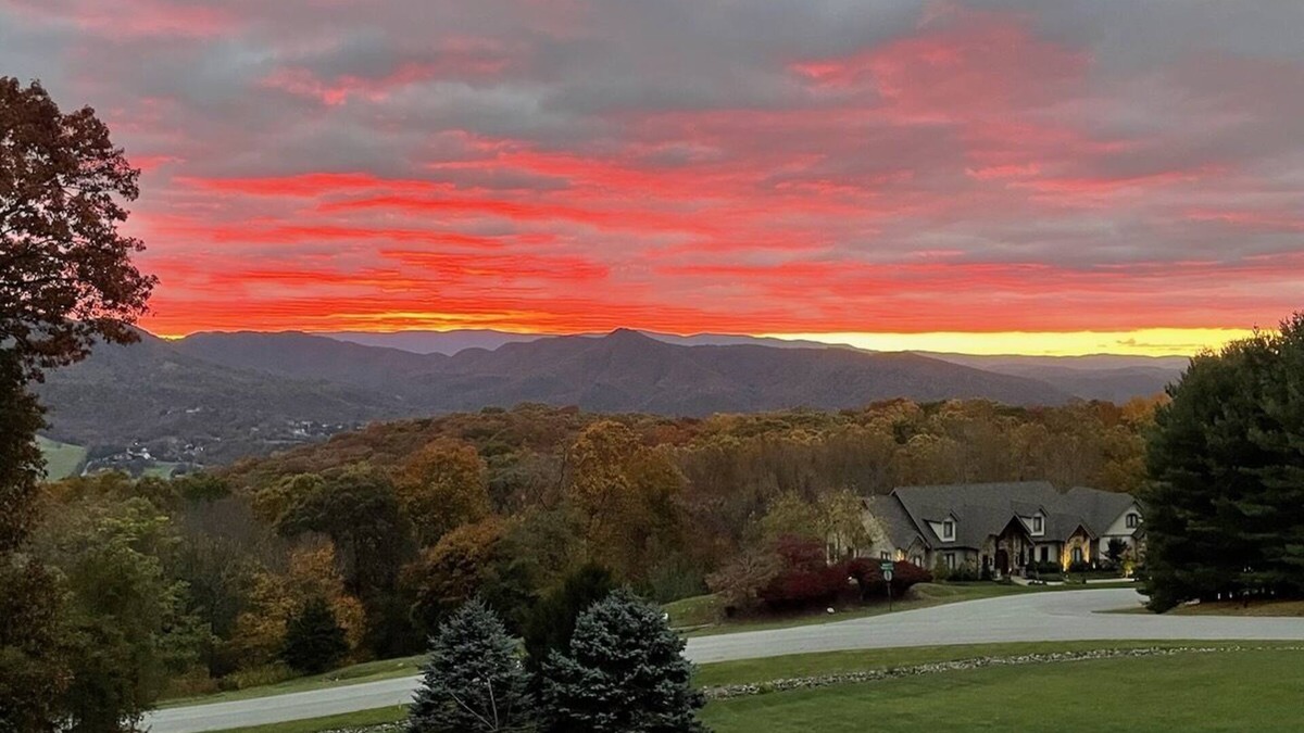 Grissom - Highland House | Nice spacious home close to Virginia Tech and downtown Blacksburg.