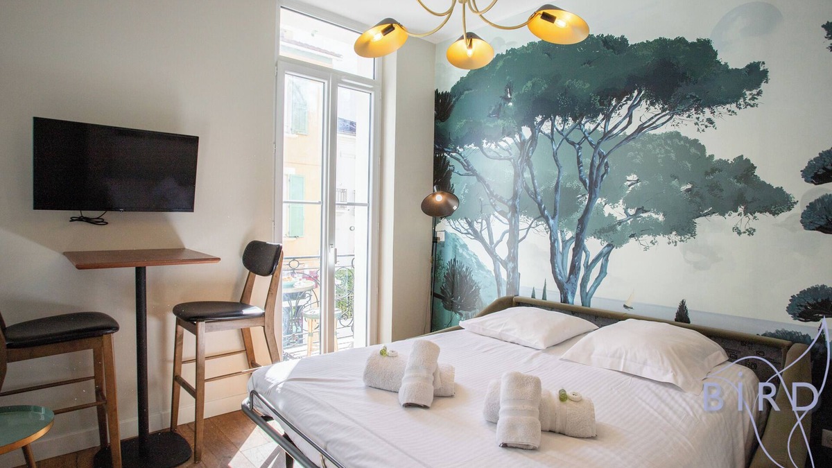 Antibes Old Town Apartment | Nice Studio OLIVETTE