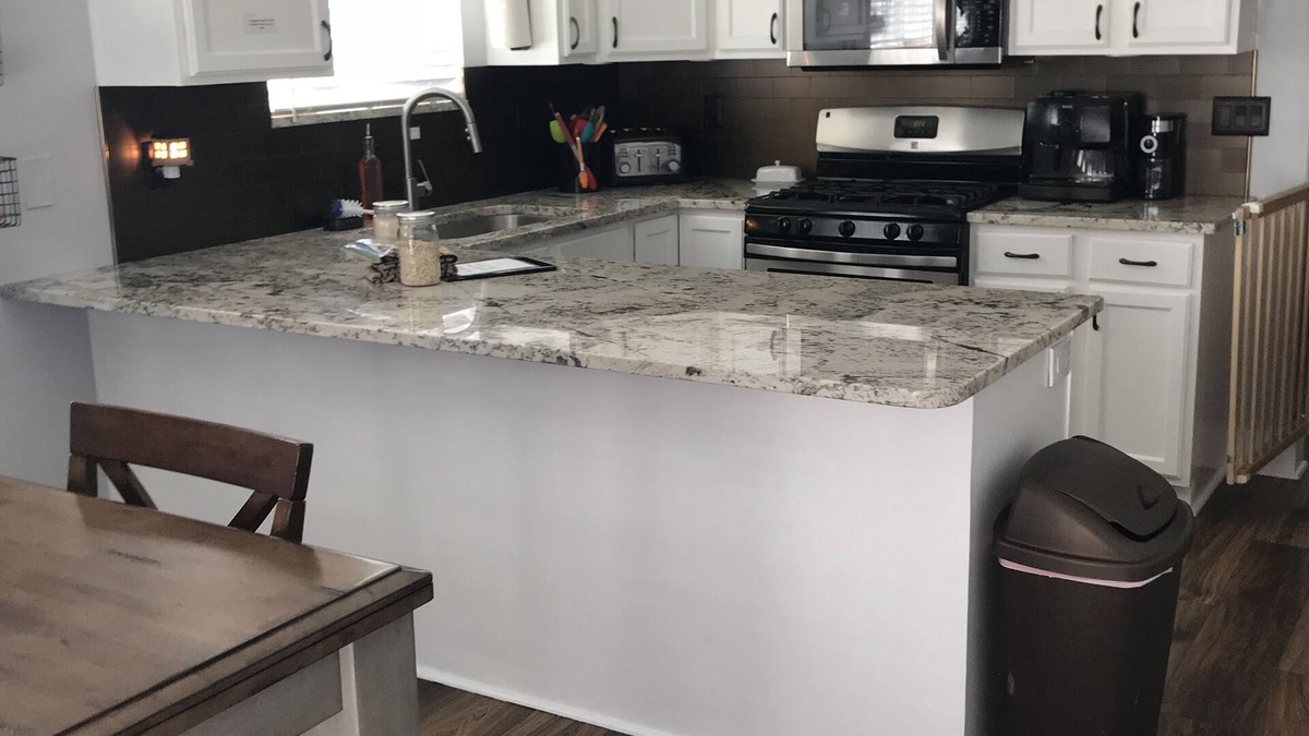 Logan House | Nice Townhome not far from USU!!! Great green space!
