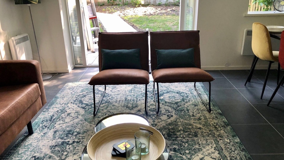 Bruinisse House | Nice, trendy furnished, vacation bungalow with fenced garden. Pets welcome!