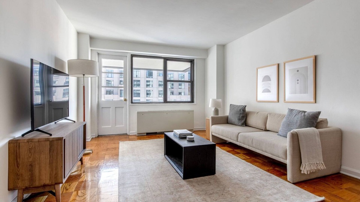 Upper East Side Apartment | Nice UES 1BR w/Gym & pool, by Blueground