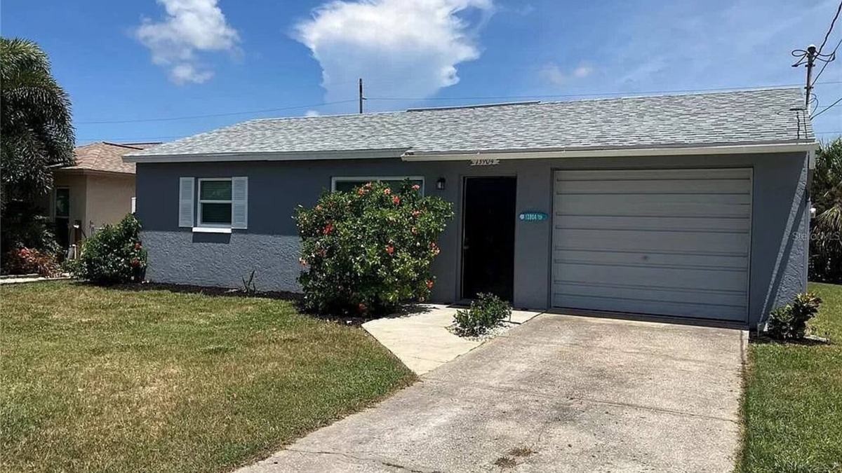 Hudson Beach Estates House | Nice updated cozy canal home with direct Gulf of Mexico access