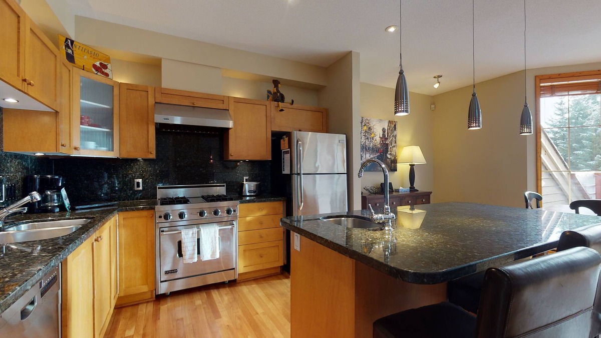 Nicklaus North House | Nicklaus North Luxury Family Townhome, Huge Floor Plan, Quiet, Private Garage