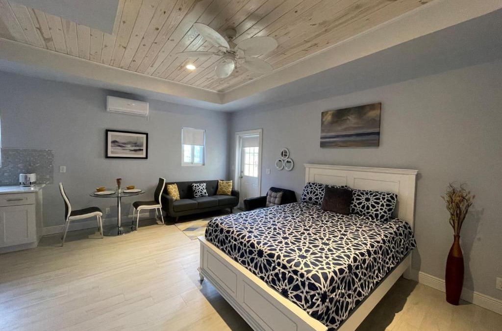Royal Bahamian Estates Apartment | Nicoles Nest Brand New Exquisite Studio Hideaway