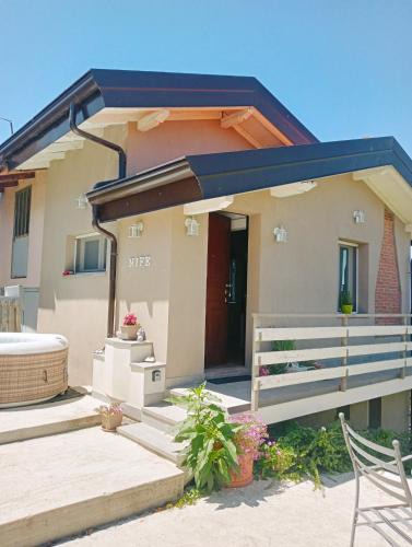 Ziano Piacentino Villa | NiFe Tiny House - Secret Garden