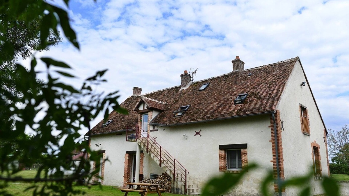 Lassay-sur-Croisne Apartment | Nigaudière estate: Les Callunes - Beauval & Castle