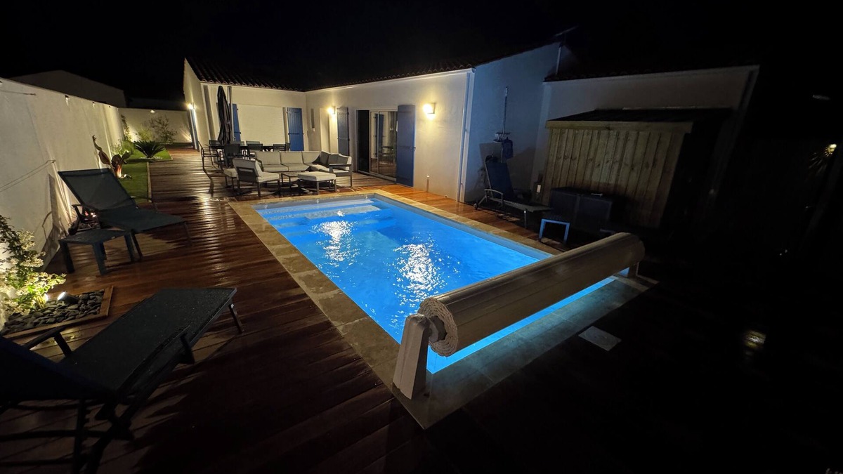 Saint-Georges-d'Oleron House | Night oasis