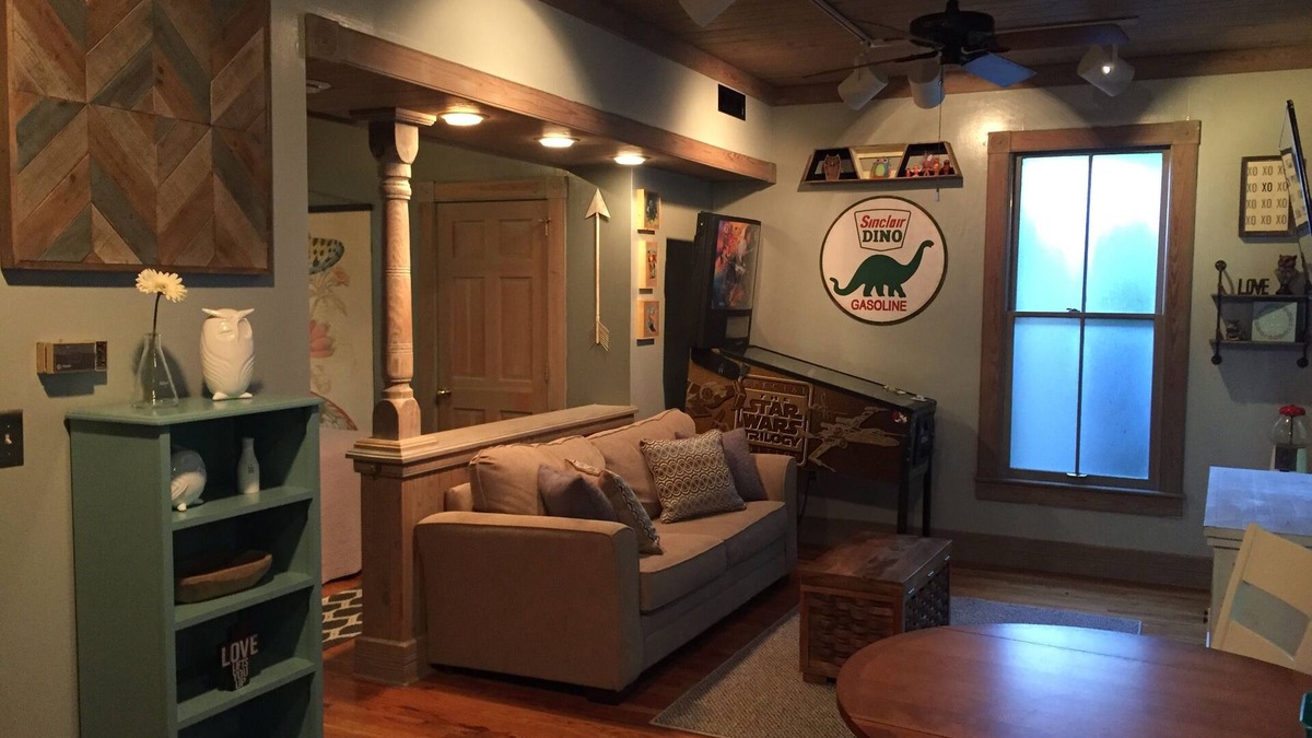 Eureka Springs Historic District Apartment | Night Owl (B) in Downtown Eureka! (optional paid parking upon request)