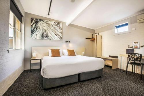 Colyton Hotel | Nightcap at Colyton Hotel