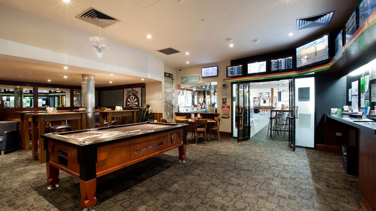 Davoren Park Hotel | Nightcap at Playford Tavern