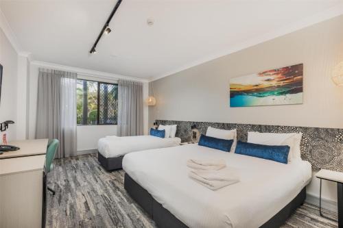Mermaid Waters Hotel | Nightelier Mermaid Waters