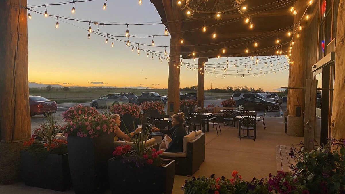Charlo Hotel | Ninepipes Lodge