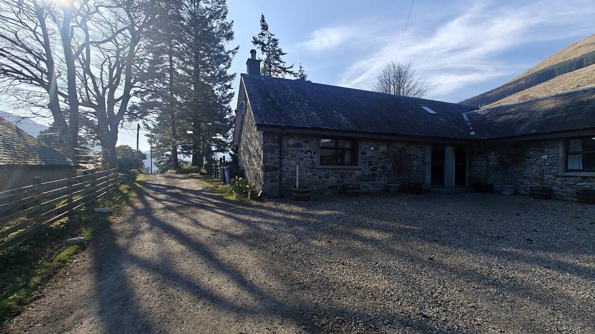 Lochearnhead Cottage | NINEVAH, family friendly in Balquhidder, Perthshire, Scotland
