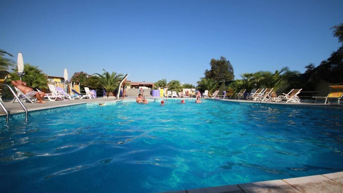 Magliacane Resort | Nirvana Club Village