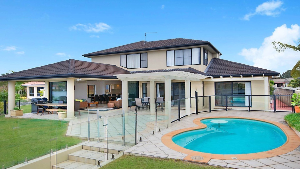 Yamba House | Nirvana Waters | Waterfront with Pool