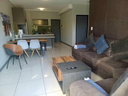 Windhoek Central Apartment | NJ MERENSKY 33 Windhoek