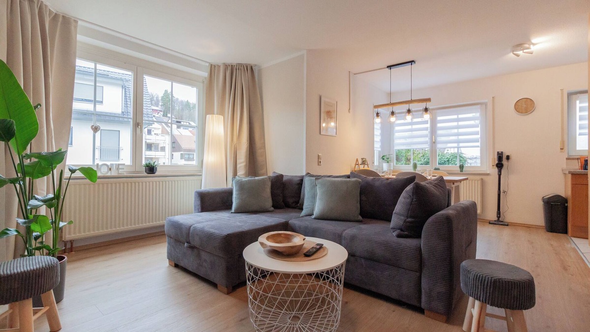 Doffingen Apartment | nJoy! Sunny & Cosy - near Daimler - coffee - WiFi