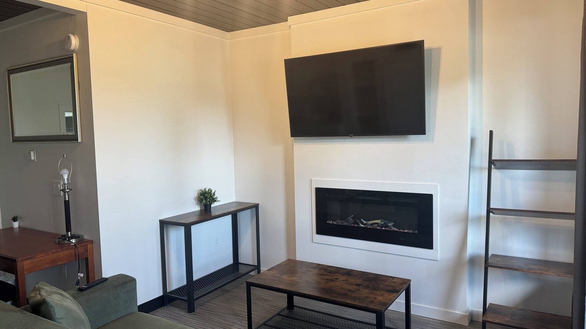 Northeast Edmonton Apartment | nMonthly Disc | Fast Wi-Fi -14n