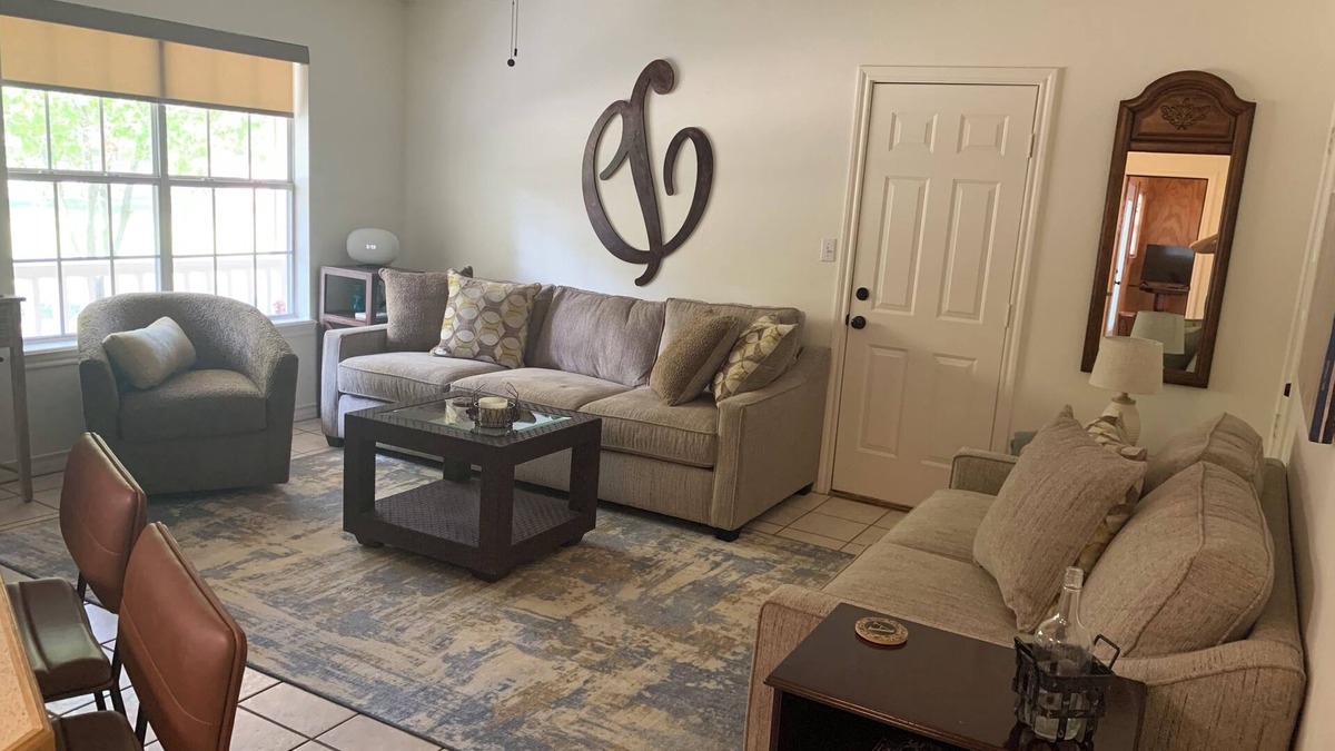 Redlick House | nNext to Texas A&M,Bringle Lake, Park,Hike,Bike,Golf Ranch, 7 min to Hospital