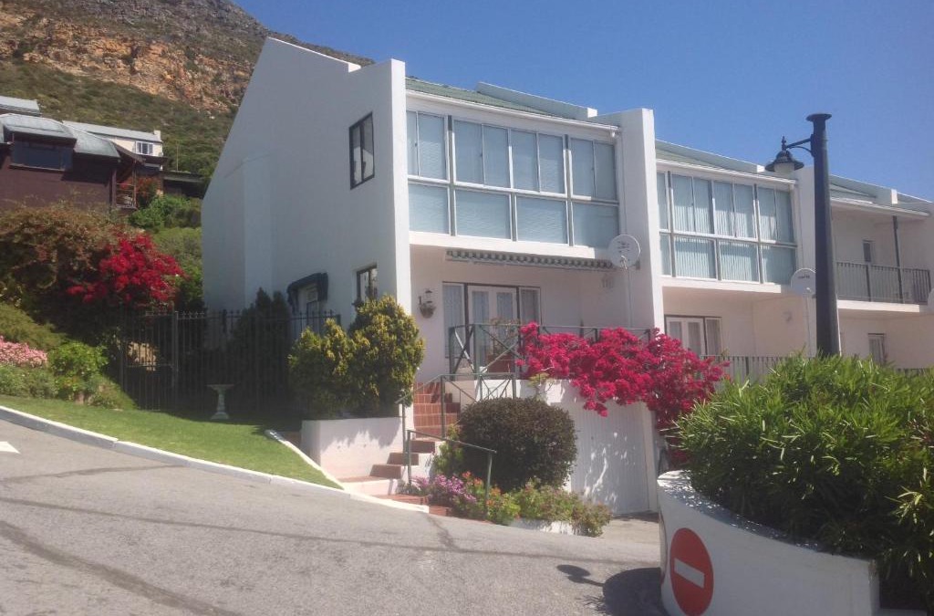 Simon's Town Apartment | No. 1 Living Waters