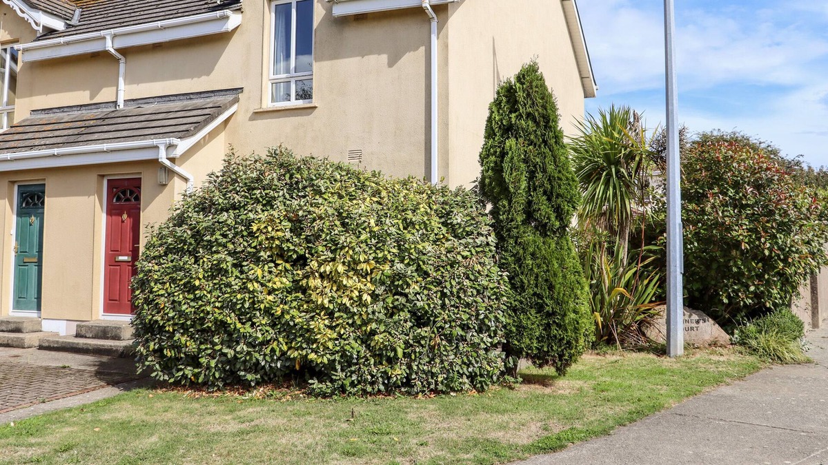 Rosslare House | NO. 1 MARINER'S COURT in Rosslare Strand, County Wexford