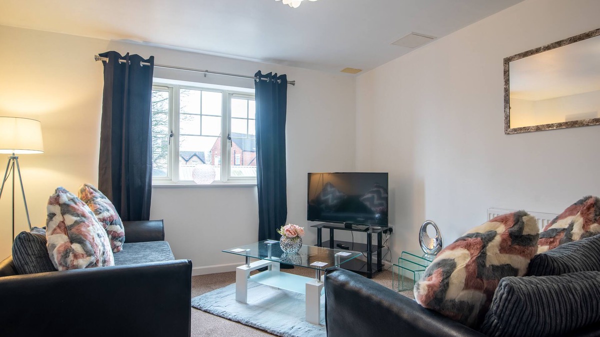 Mansfield Apartment | No 10 Nursery Convent - 1st Floor Apartment - 2 Bedrooms - Sleeps 4
