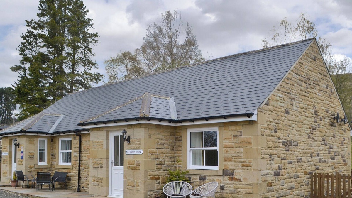 Falstone Cottage | No 2 Railway Cuttings - UK3402