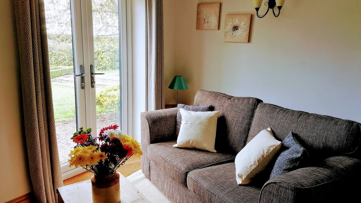 Stowmarket Cottage | No 3 Barn Cottages Sleeps 2 (1 Bedroom)