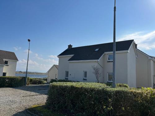 Ballyconneely House | No 6 Aillebrack Cottage, Ballyconneely