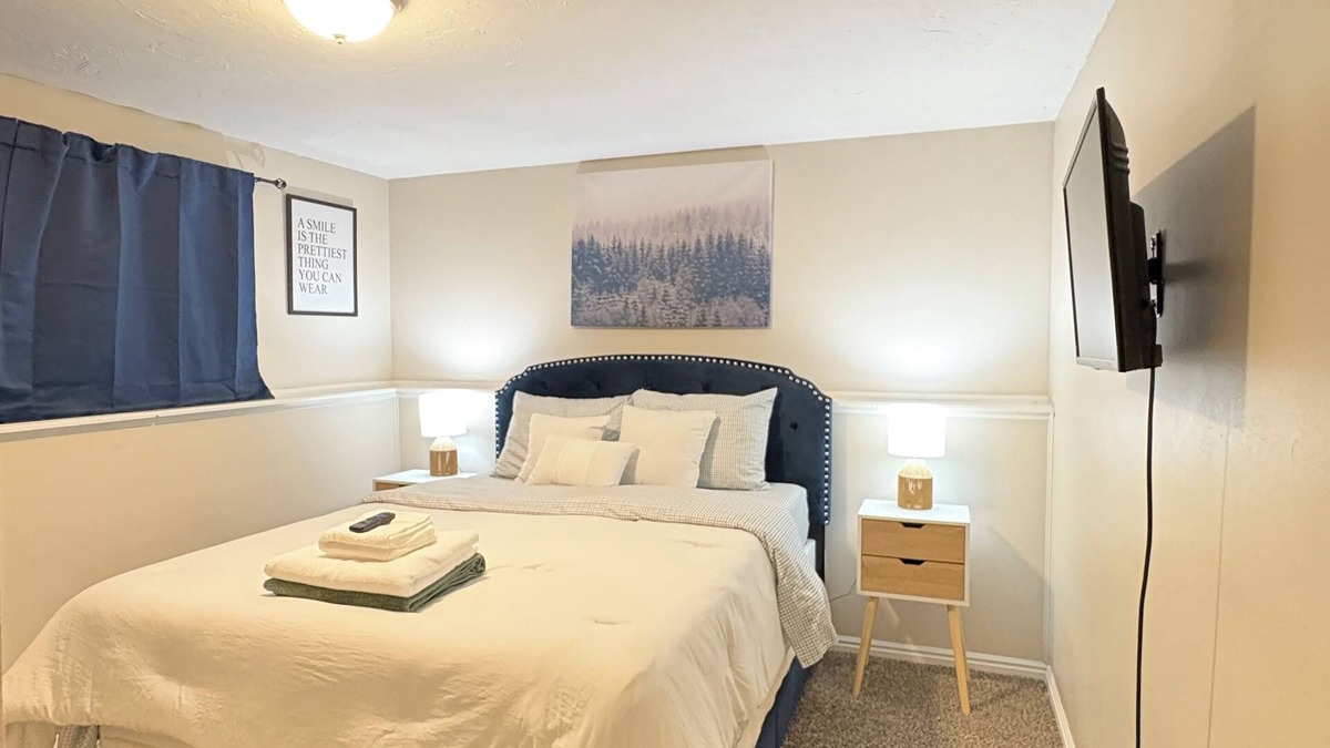 West Valley City House | No Frills 2-bedroom Stay in Suburban West Valley City w WiFi, AC, Private Entry