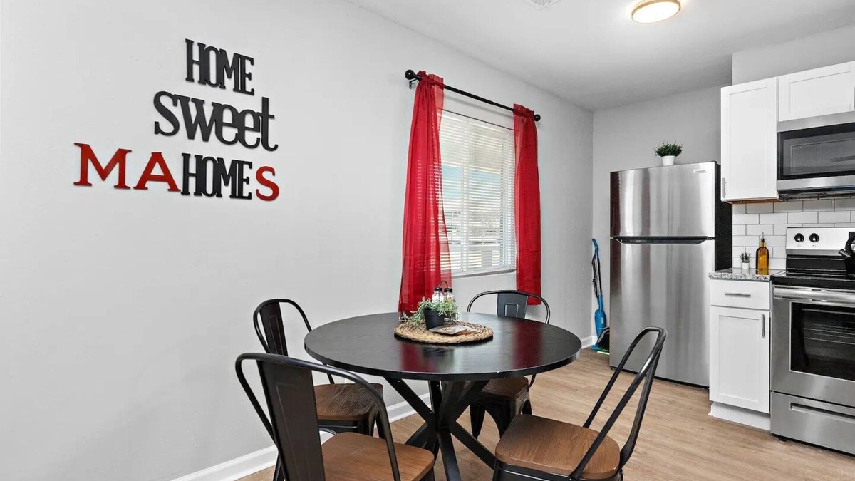Lawrence Apartment | No Place Like Mahomes