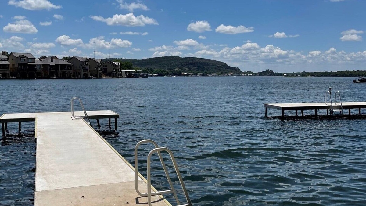 Kingsland Cabin | Noble Cabin #1 on Lake LBJ