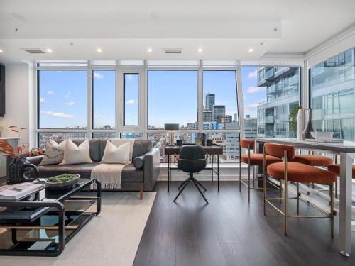 Downtown Toronto Apartment | Nobu Suites - Toronto's Entertainment District