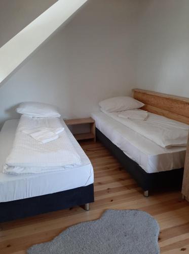 Kobyla Gora House | NOCLEGI DREWNIANA CHAŁUPA