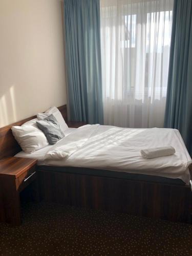 Swidnica Bed & Breakfast | NOCLEGI Kolonia Wokulskiego 4