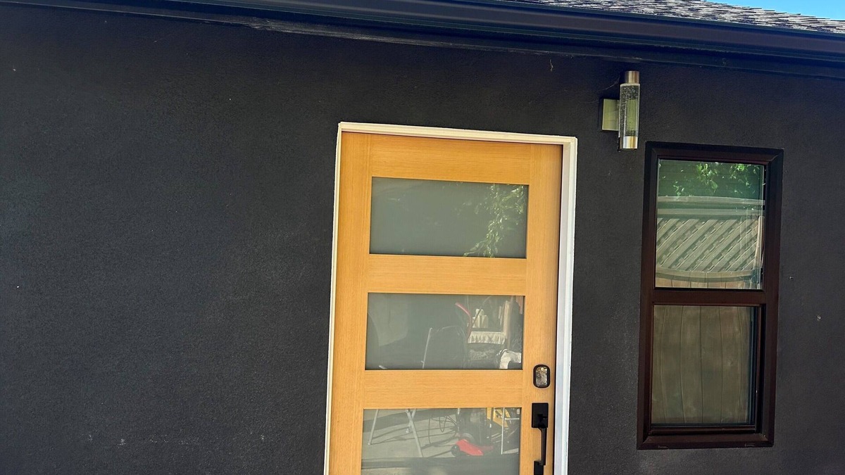 NoHo Arts District House | NOHO: 1 Bedroom, 1 Bathroom New Modern Home with Gated Parking