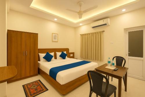 Sector 27 Hotel | NOIDA HOTEL R-A-J VIP PALACE # Near The Great India Place Theme Park - Metro Station - A Premium Hotel In Noida