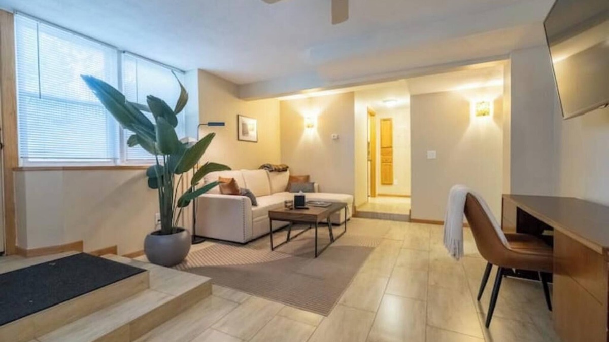 Ericsson House | Nokomis MiniStay