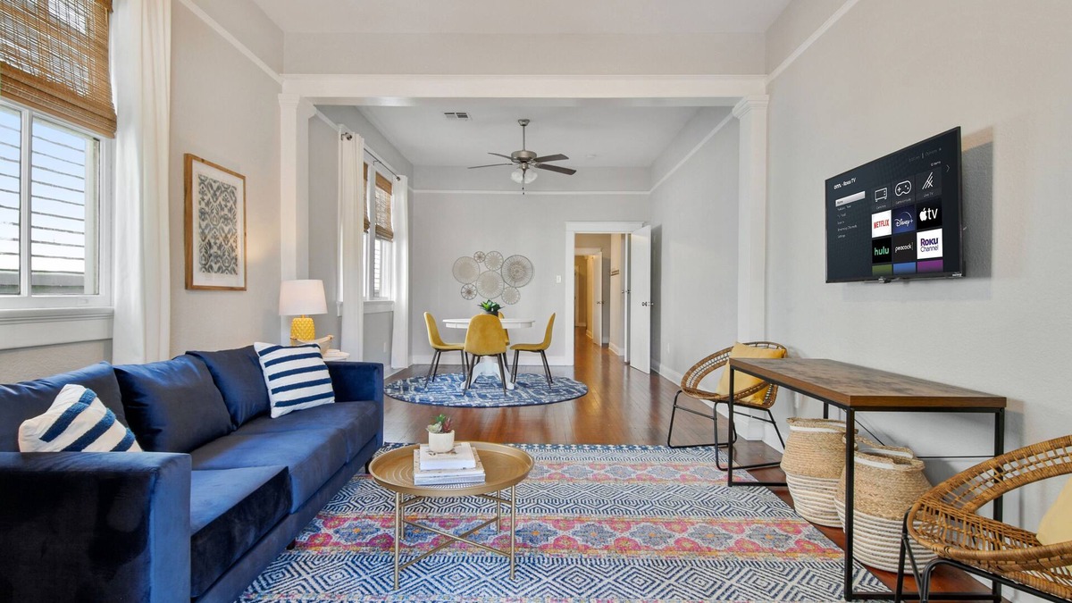 Mid-City House | NOLA Charm ⋆ Mid-City Shotgun ⋆ Close to Streetcar