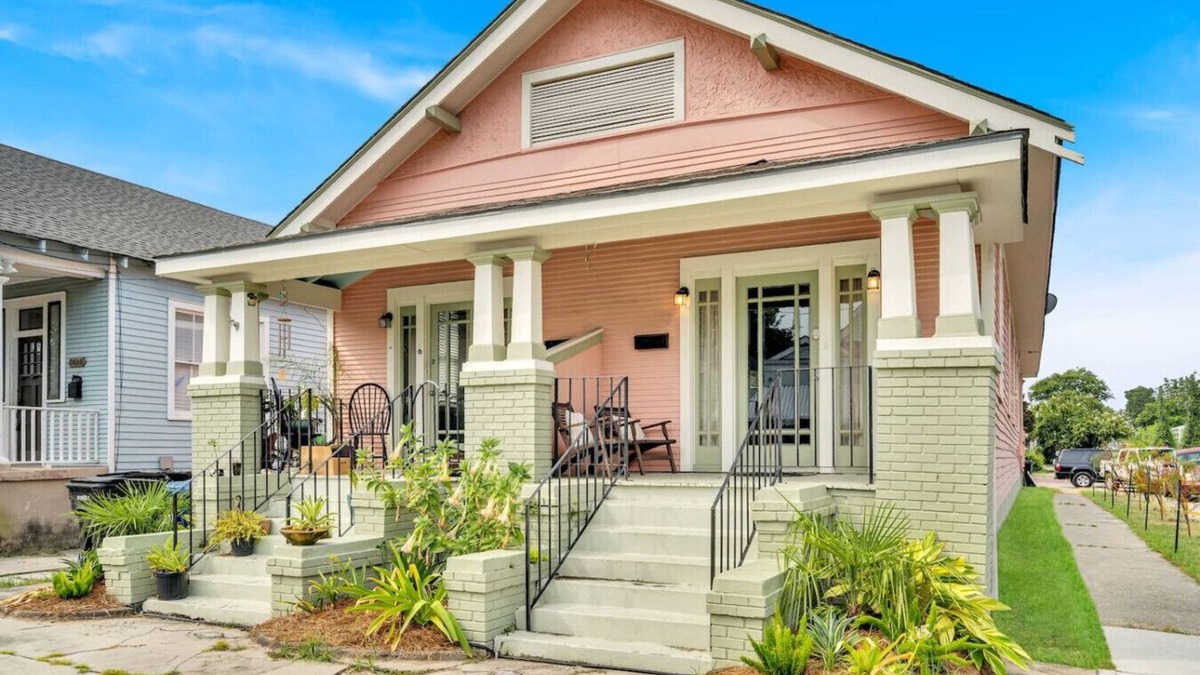 Bayou St. John House | NOLA Shotgun w/Outdoor Space - Near Fair Grounds