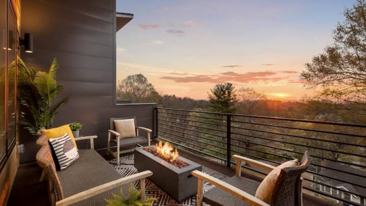 East Ridge House | Nomad-An Atomic Ridge Home