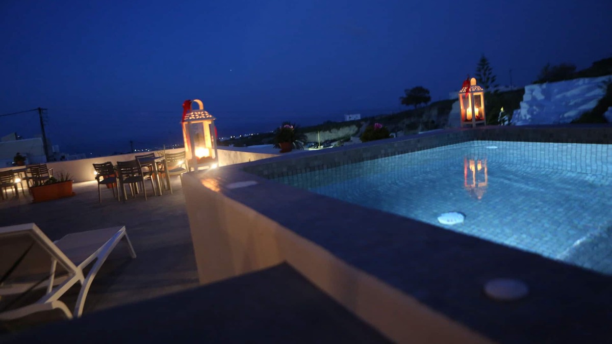 Karterados Villa | Nomikos Mansion with two private outdoor hot tubs