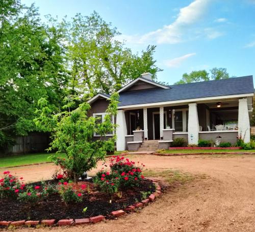 Ruston House | Nonie's