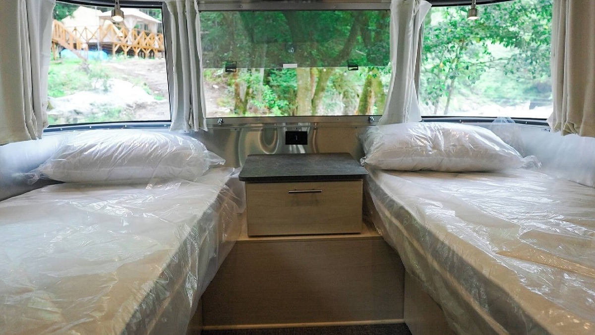 Higashiomi Cabin | Nonsmoking Airstream Trailer house For overn/Higashiomi Shiga