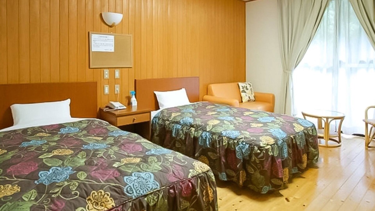 Yusuhara-cho Hotel | Nonsmoking Annex Westernstyle twin room with breakfast included After relaxing in the hot sprin/Seiyo Ehime