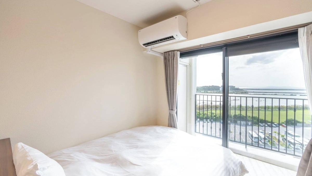 Gushi Hotel | Nonsmoking Double room airport view Parking /Naha Okinawa
