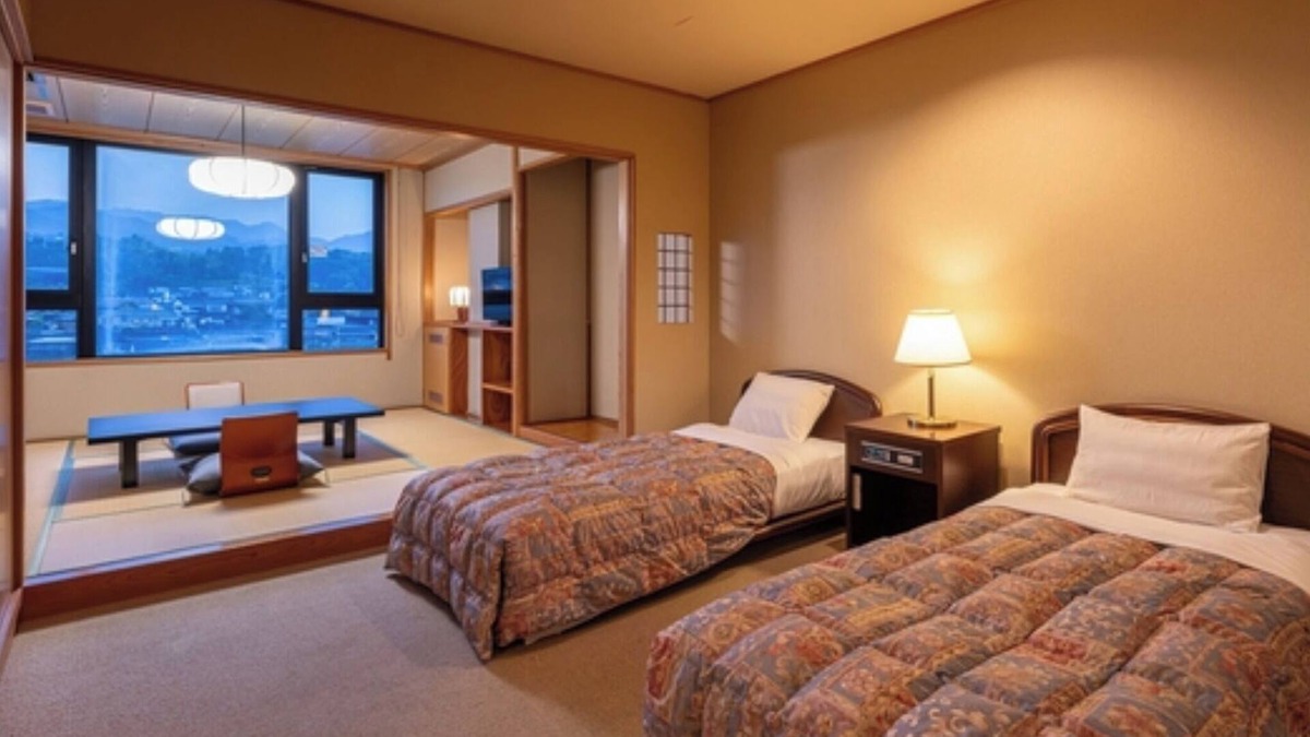 Hita Hotel | Nonsmoking JapaneseWestern style room with riv/Hita Ōita